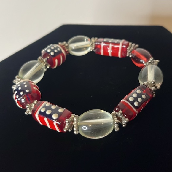 Lampwork Glass Bead American Flag 4th of July Red White Blue Stretch Bracelet - Picture 6 of 6